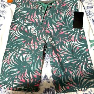 Hurley NWT Board shorts size 28